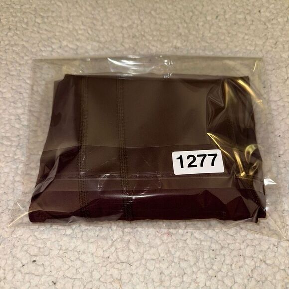 Lululemon Women’s Burgundy Maroon Athletic Leggings Size 6 EUC - Picture 12 of 12